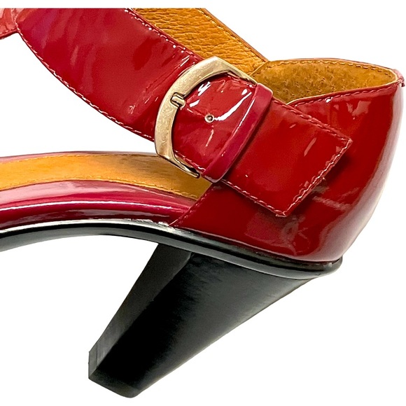 SOFFT Sandals - Picture 11 of 11